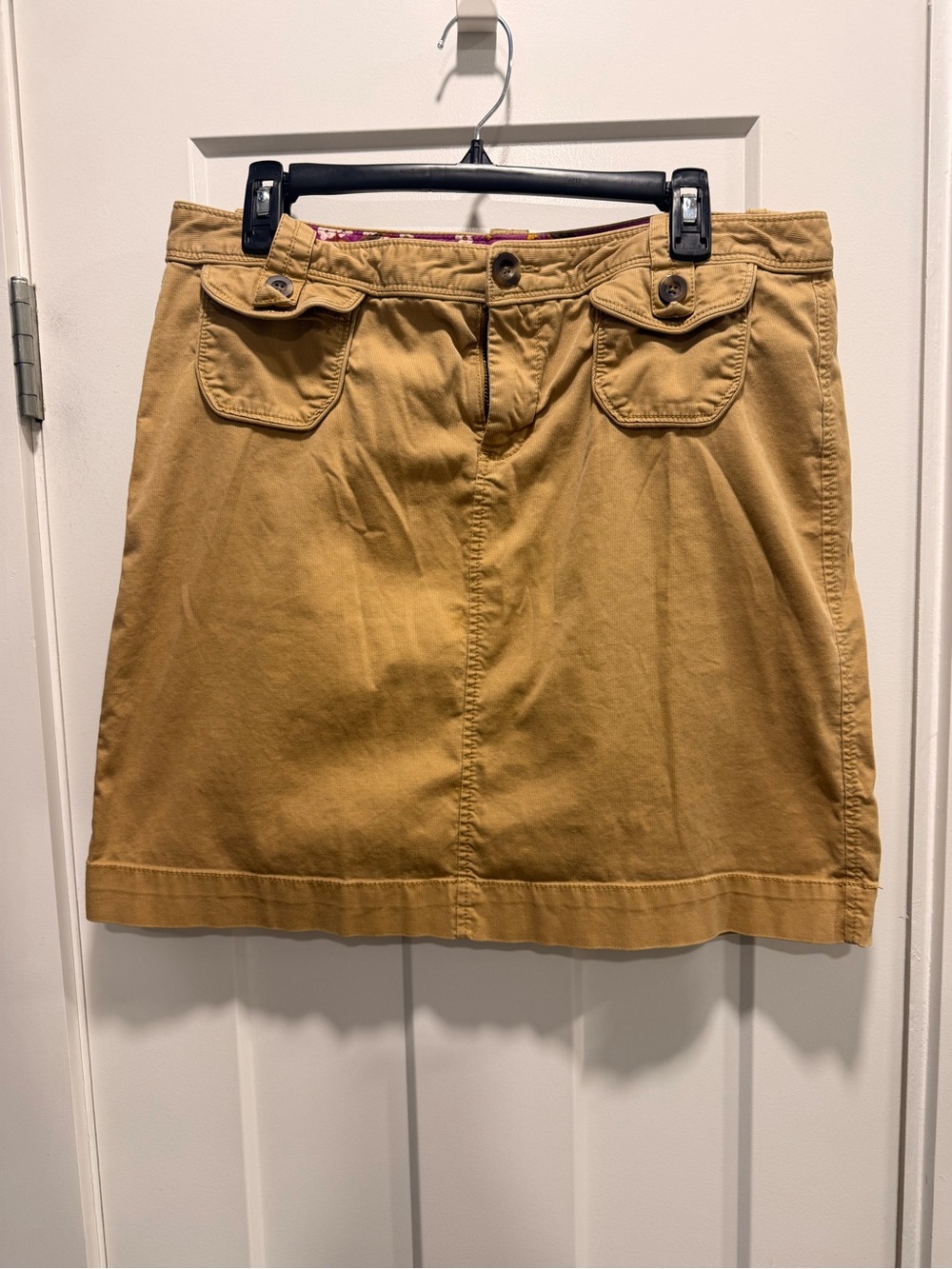 Old Navy Tan Mini Skirt with Front Flap Pockets